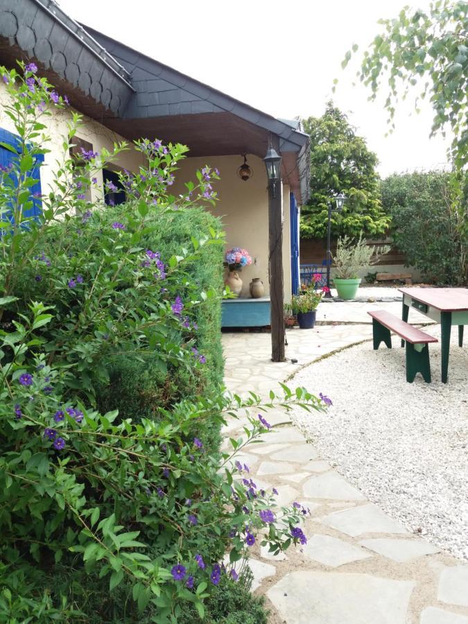 Les Mouettes 1 Gite Ou 4 Chambres D Hote, Jardin ,Bords De Loire La Bohalle Dış mekan fotoğraf